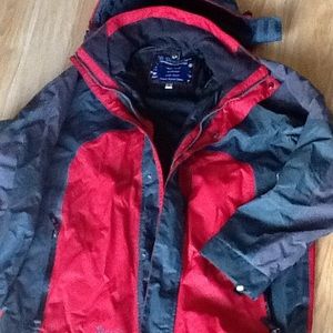 R Traveler rain jacket